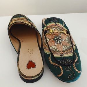 Like new Authentic Gucci Loafers